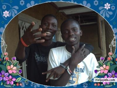 hakim 5 et cyrus levirus - click for next photo