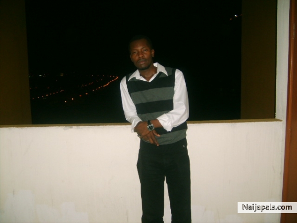  - click for next photo