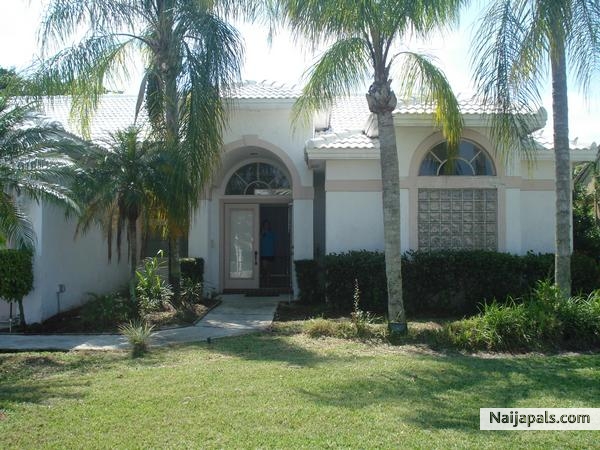 DATS MY HOUSE WE LIVIN RICH YOU ALREADY KNOW - click for next photo