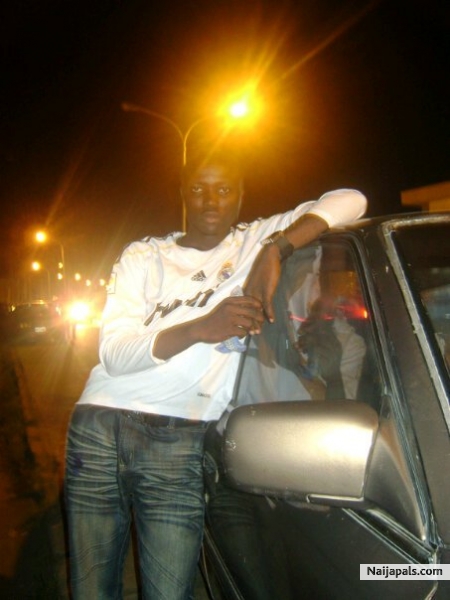  - click for next photo