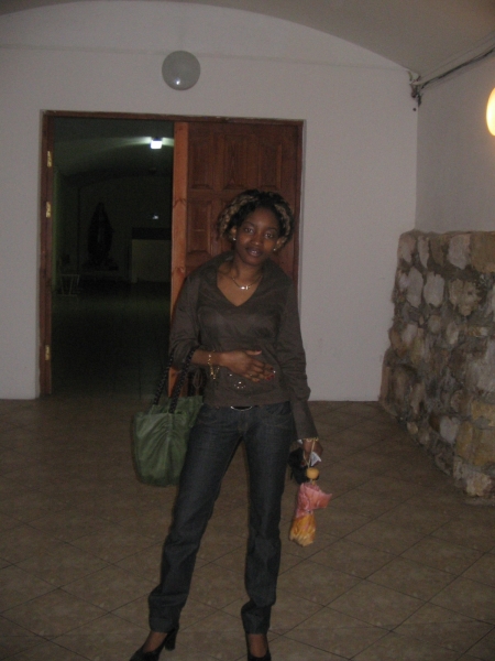  - click for next photo