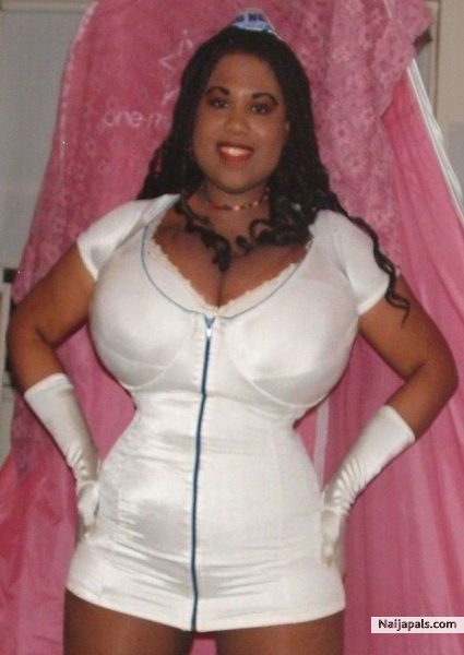 PinkLisa - click for next photo