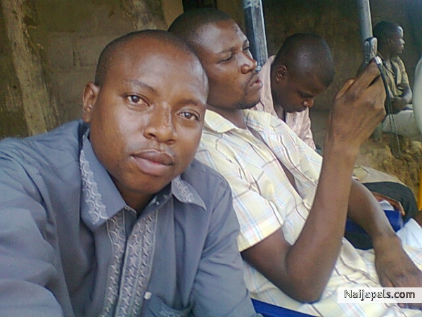  - click for next photo