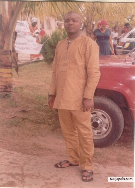  - click for next photo