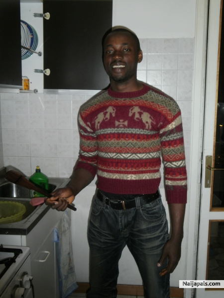  - click for next photo