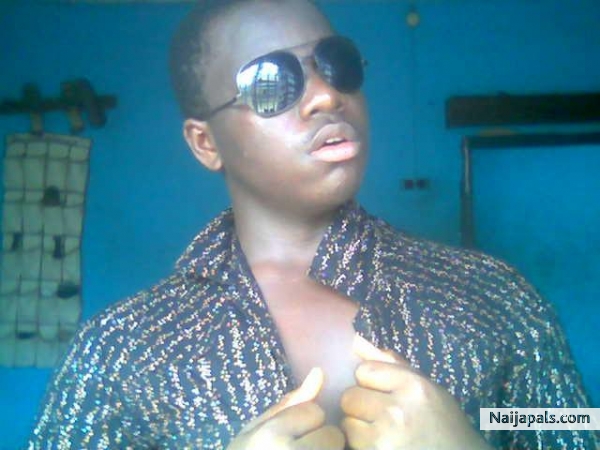 When the guy still dey manage for nollywood/ghollywood to get jobs - click for next photo