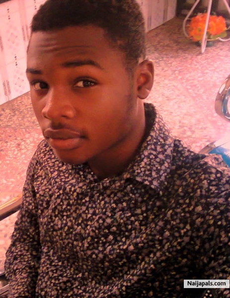 THE DIFFERENCE BETWEEN STYLE AND FASHION IS QUALITY - click for next photo