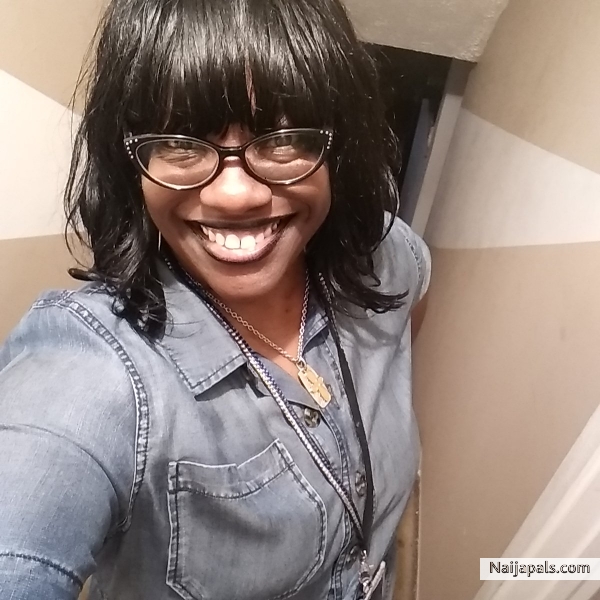 Finest Chocolate 💋 - click for next photo