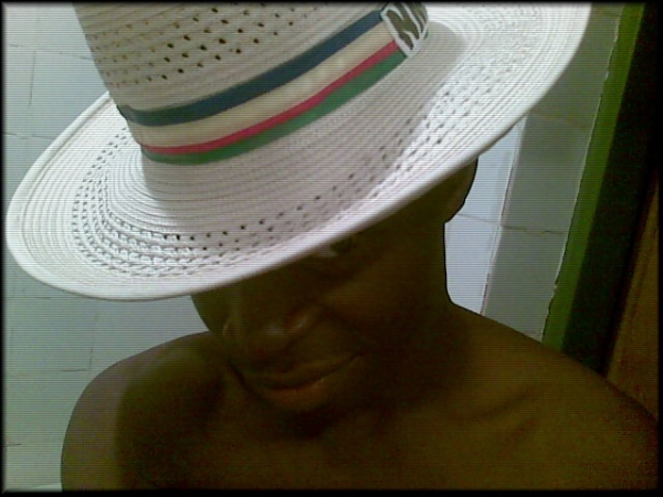  - click for next photo