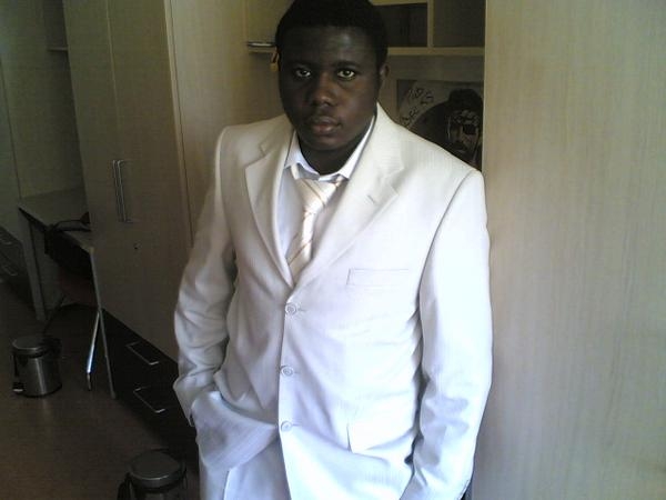  - click for next photo