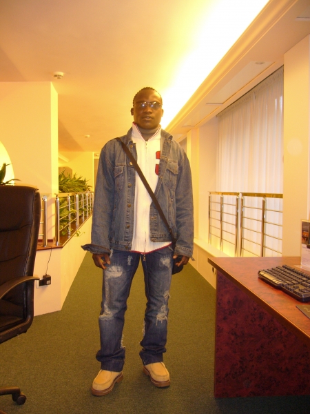  - click for next photo