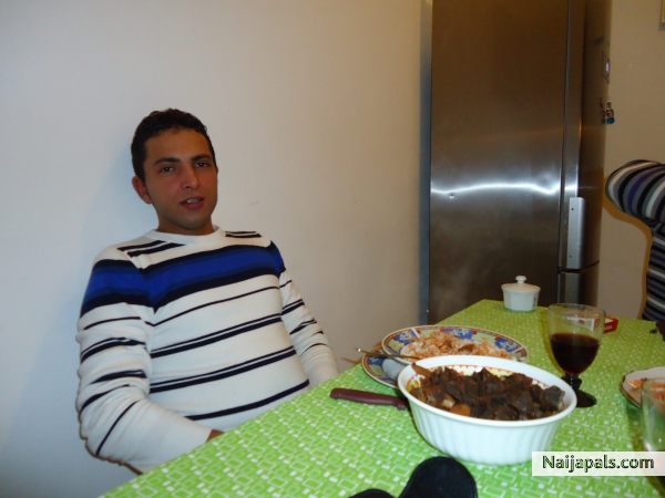  - click for next photo