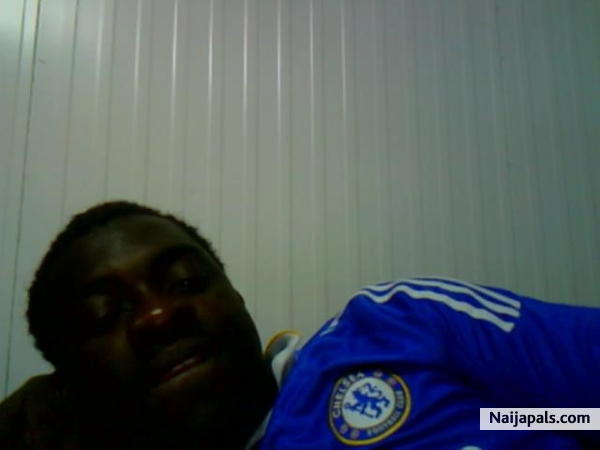 thinking about my blue - click for next photo