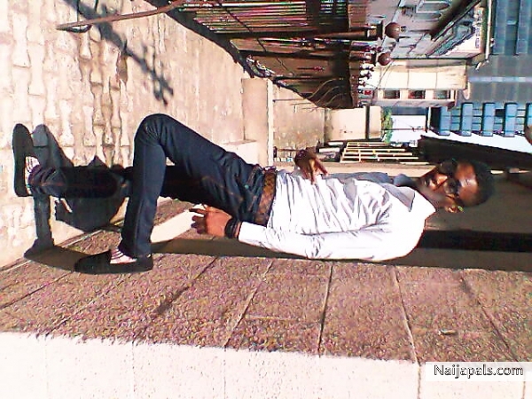  - click for next photo