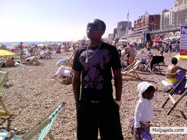  - click for next photo