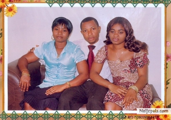 My Elder Sis, My Cousin and I - click for next photo