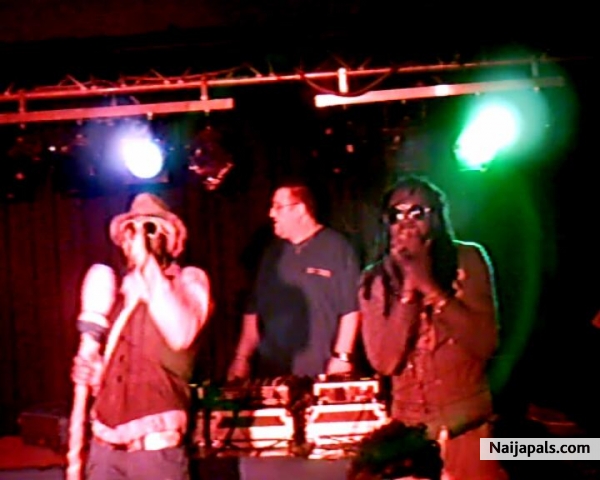 TUKLAN LIVE ON STAGE - click for next photo
