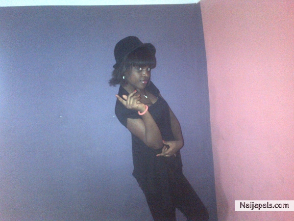 black swag day - click for next photo