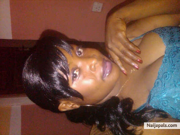 Noni - click for next photo