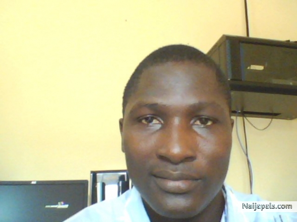 Ipinyomi Adebayo - Smile!!! - click for next photo