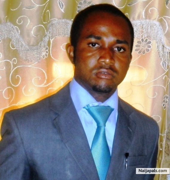 THE RIGHT MAN FOR THE FUTURE. - click for next photo