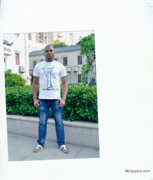  - click for next photo