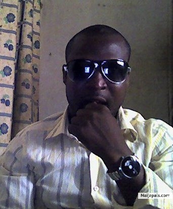 who' s dis - click for next photo