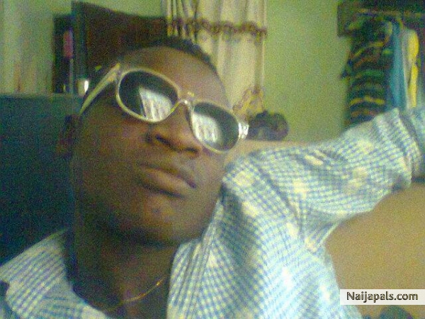 Deyoung festus in d mood - click for next photo