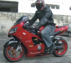 would luv to ride any one cool............. - click for next photo