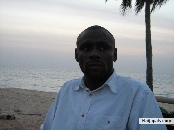 lumley beach in freetown - click for next photo