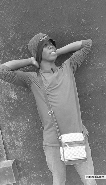 The real me got no pride. God all the way. Music in my veins, Gospel praise to God. #sammystave - click for next photo