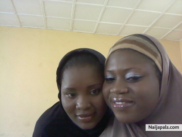 gud gals - click for next photo