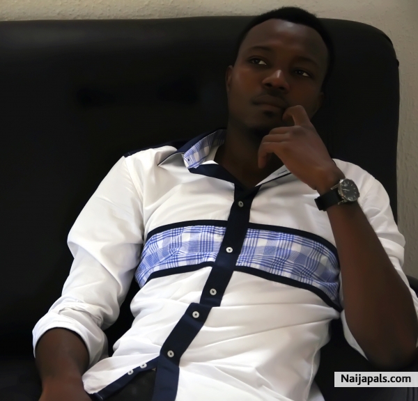 As E dey go - click for next photo
