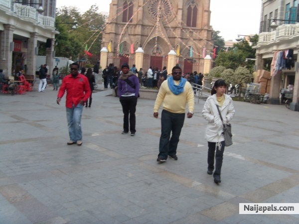  - click for next photo