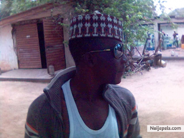  - click for next photo