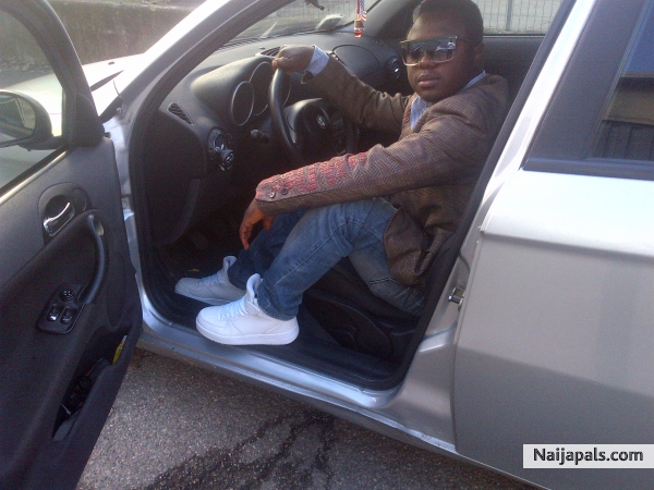  - click for next photo