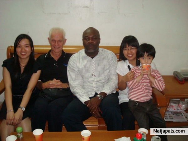 FRIENDS FROM CHINA - click for next photo