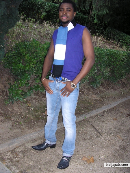  - click for next photo
