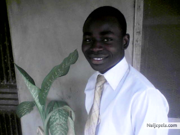 jethro Oyalakun - click for next photo