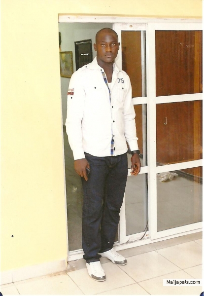  - click for next photo