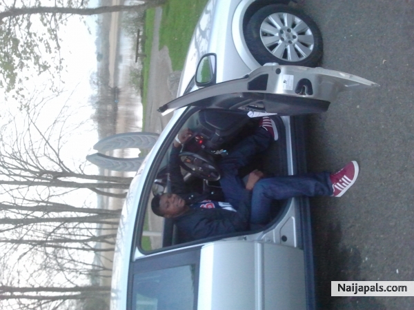  - click for next photo