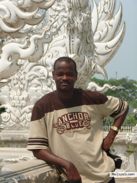 Moses Zaruwa - click for next photo
