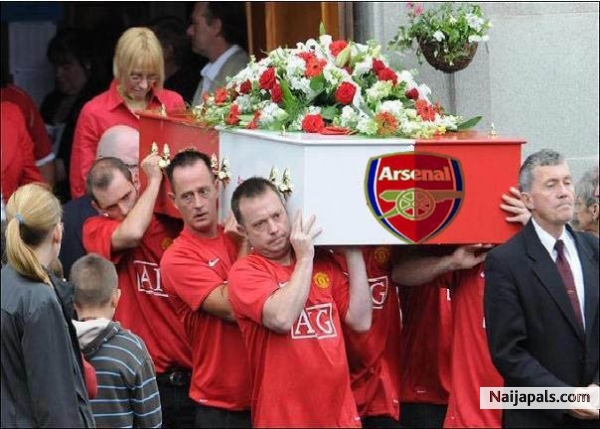 All Arsenal fans, make u no worry, ur time go come - click for next photo