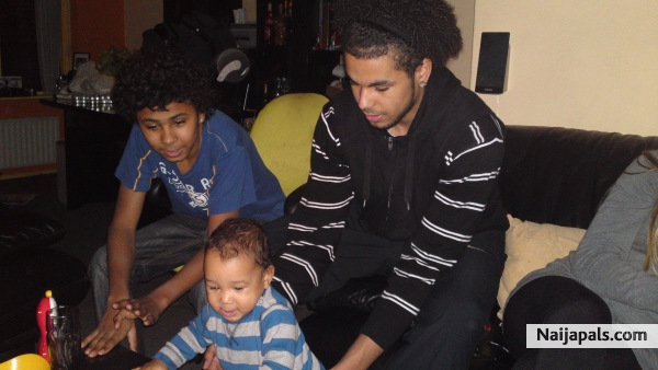 me and lil brotha' s - click for next photo