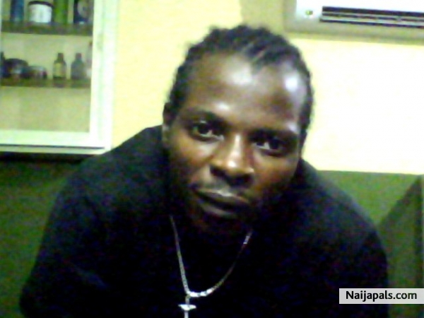 DJ RUDDY (NO LIMIT DJS STUDIO) - click for next photo