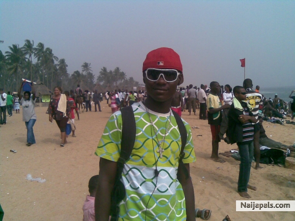  - click for next photo