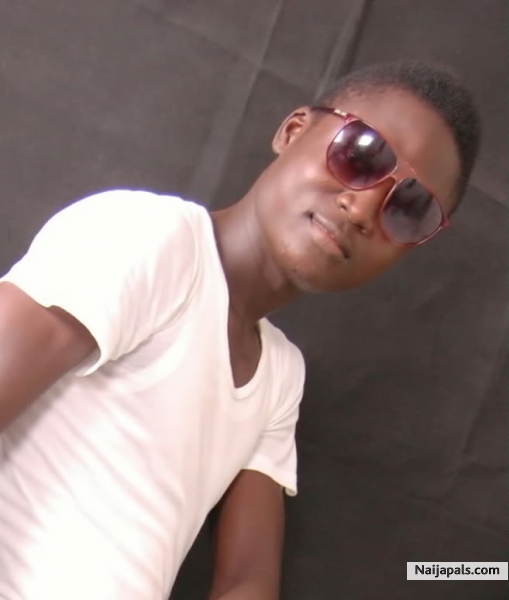 that me mr handsome get 2 knw me and LOVE - click for next photo