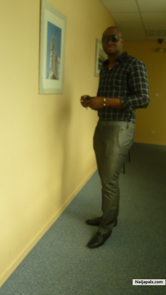  - click for next photo
