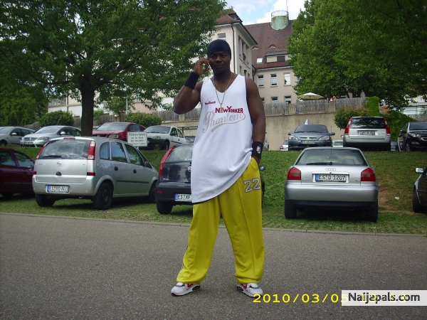  - click for next photo