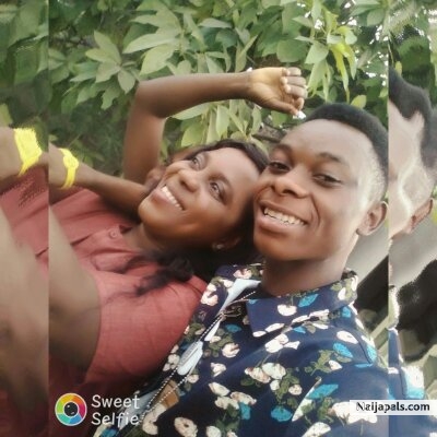skido and his lovely mum - click for next photo
